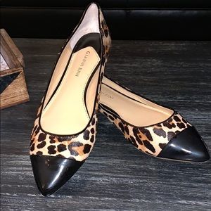 Gianni Bini Leopard and black patent flats